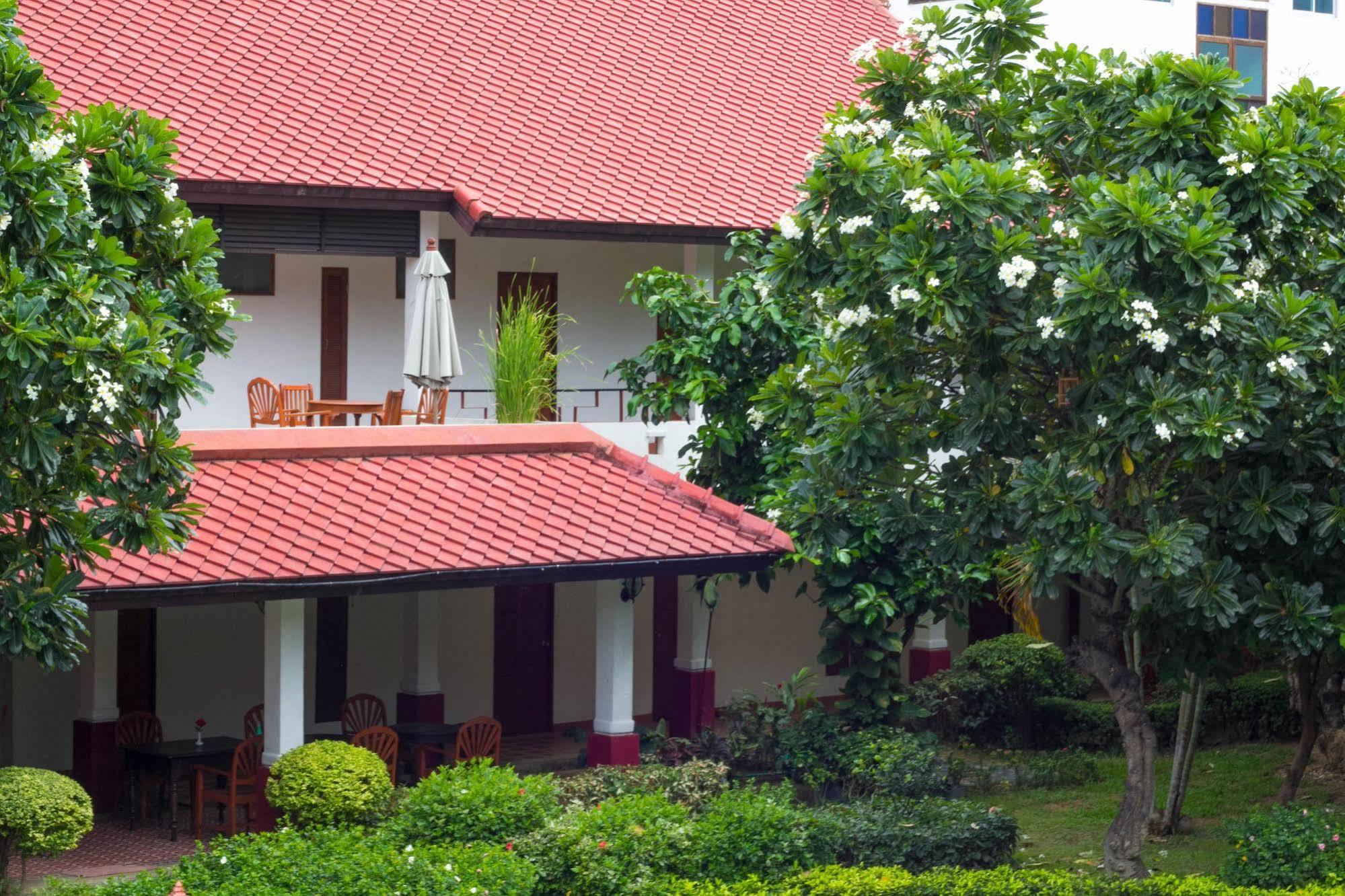 Karinthip Village Chiang Mai Dış mekan fotoğraf